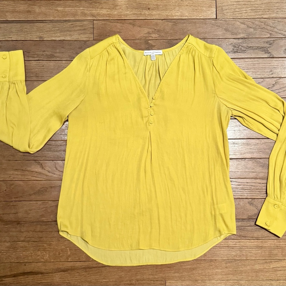 Maison d’Amélie Blouse Button Front Long Sleeve